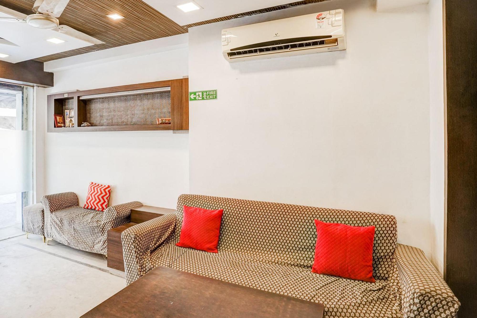 Super Hotel O Kaveri Path Formerly Shree Sai Residency Τζαϊπούρ Εξωτερικό φωτογραφία